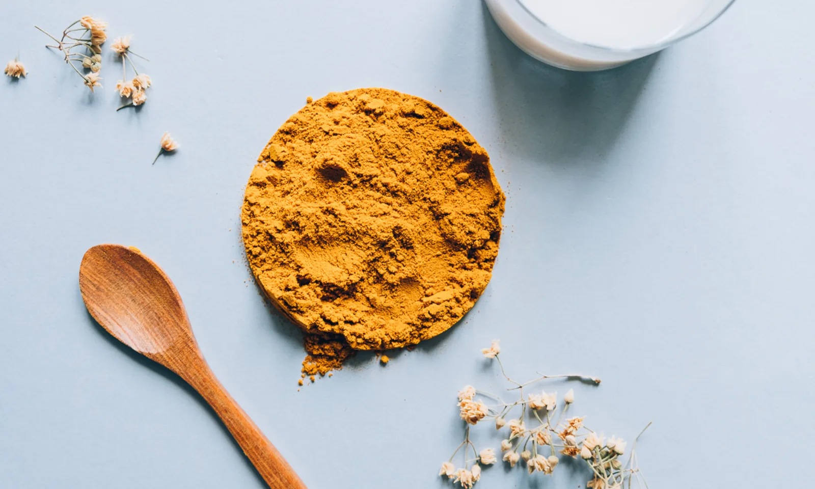 Turmeric Eases PMS Symptoms: Best Timing for Optimal Relief
